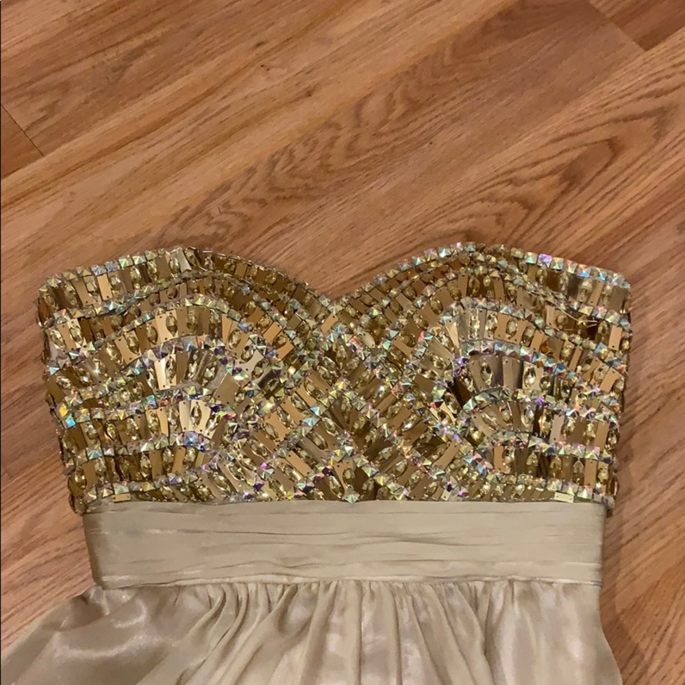 PROM IS COMING - Picture 2 of 4
